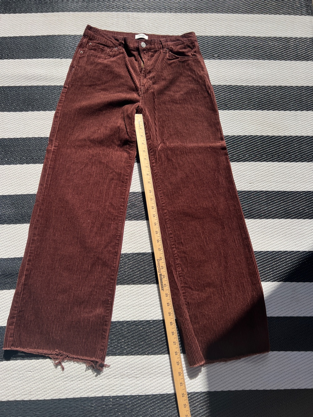 Kensie Wide-Leg Corduroy Jeans in Rich Chocolate Brown - Picture 3 of 6